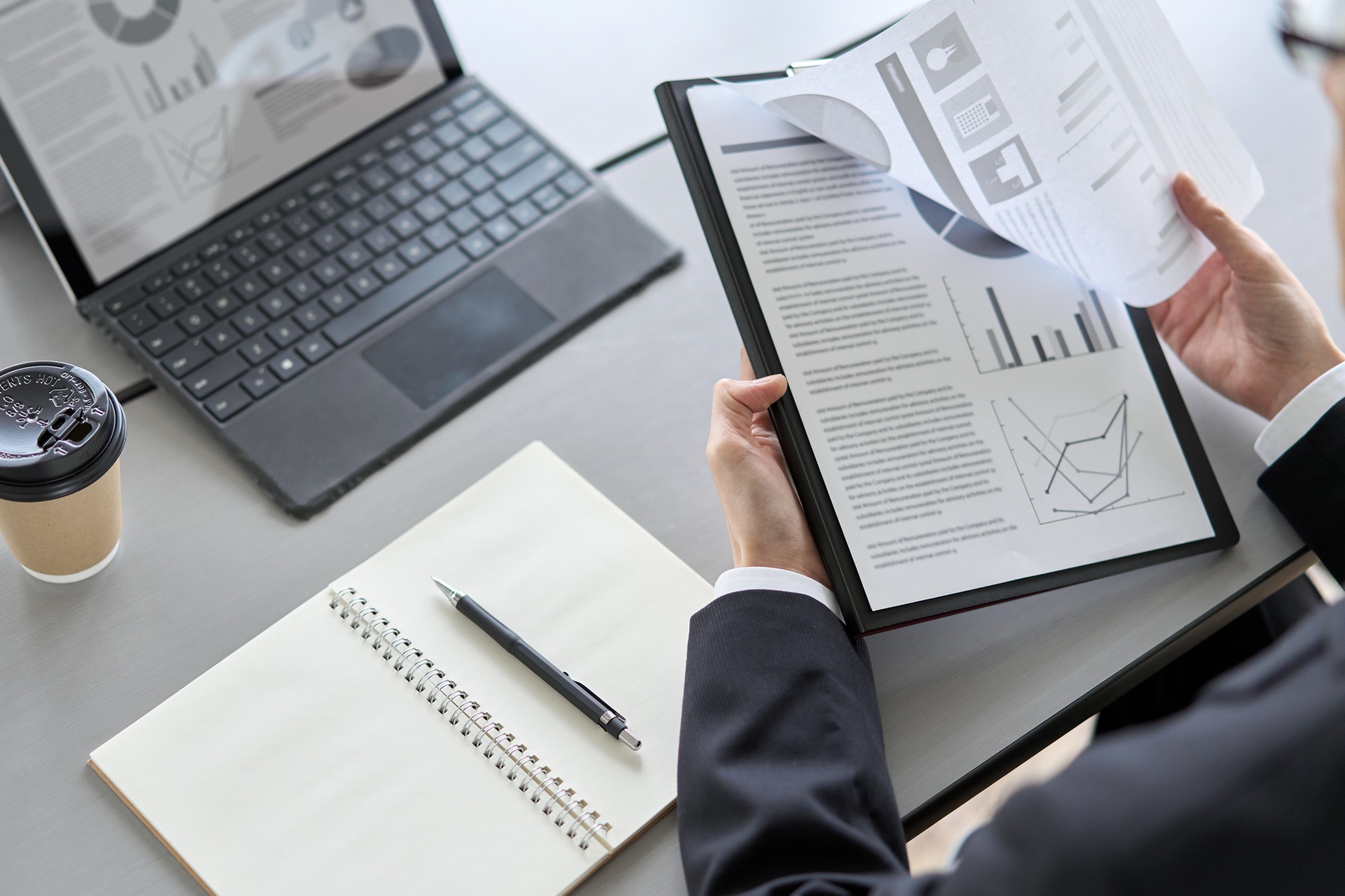 Read more about the article How GenAI Is Transforming Marketing and Advertising for Tech Startups and Scaleups
